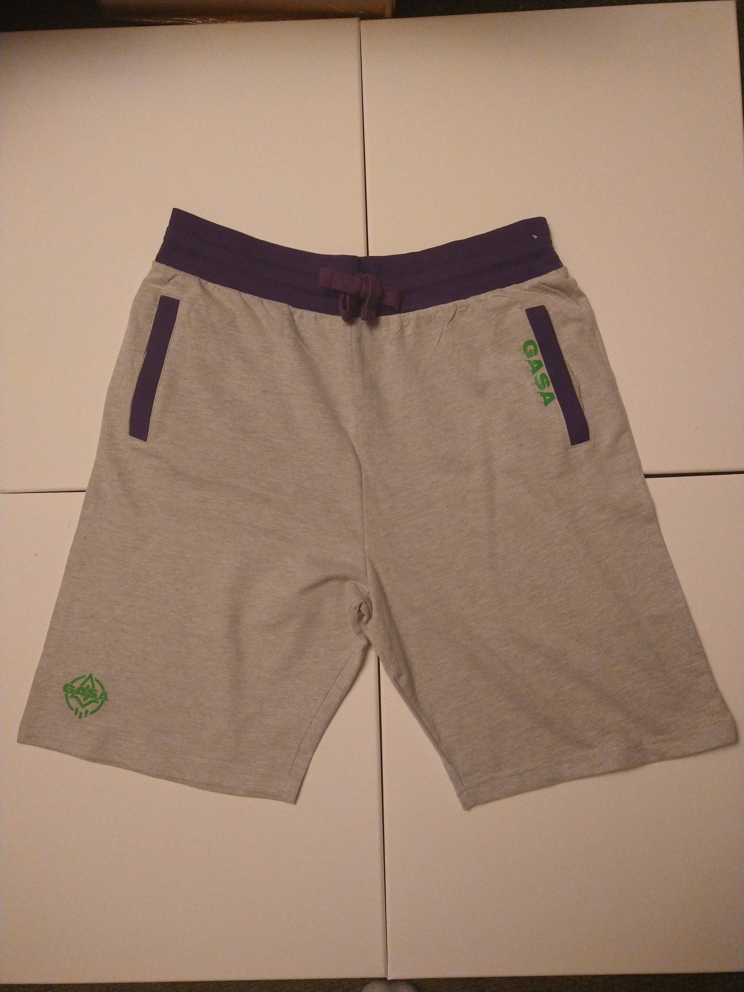 Two tone men's sweat shorts