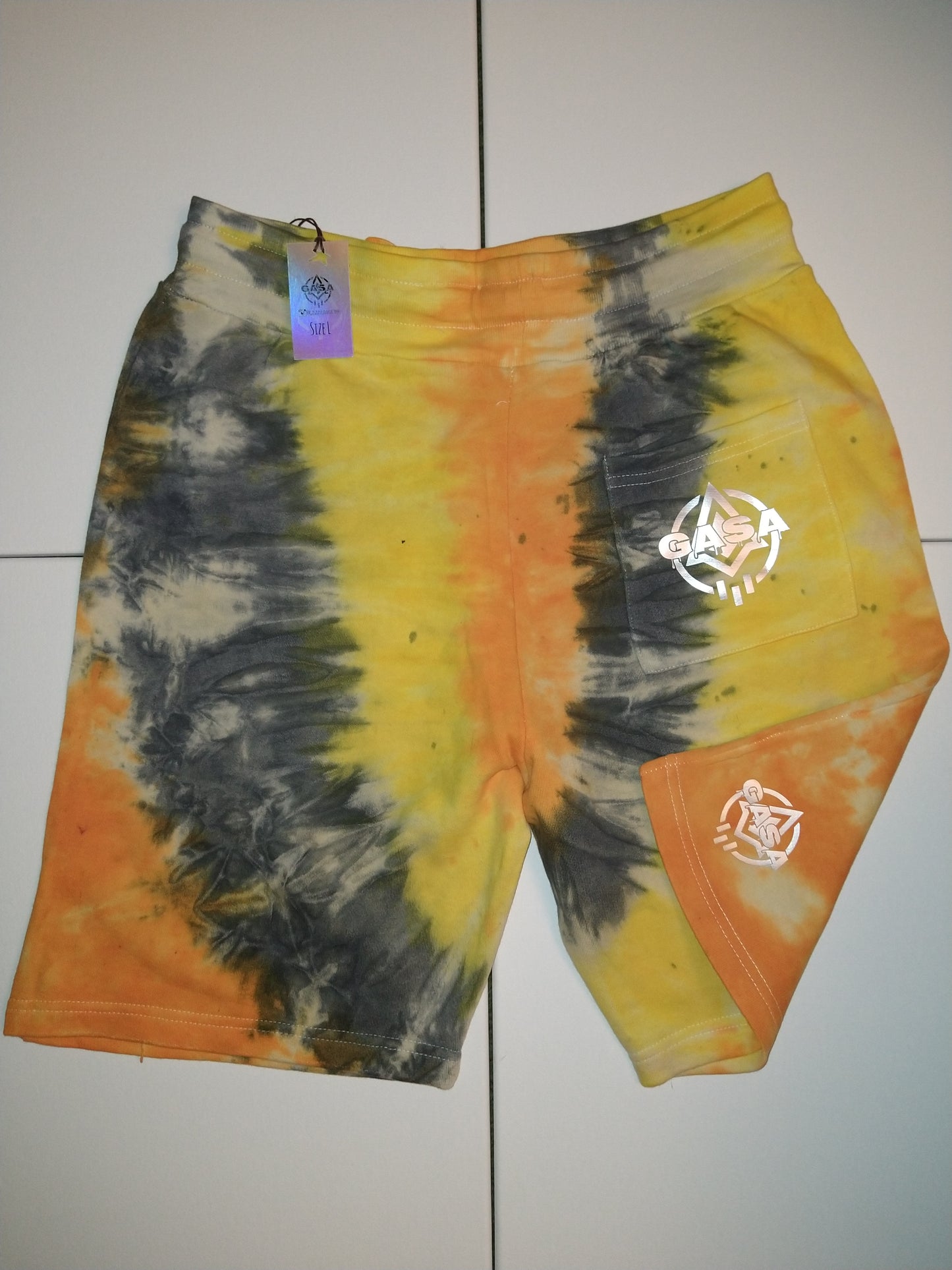 GASA tie-dye shorts orange/grey/wht