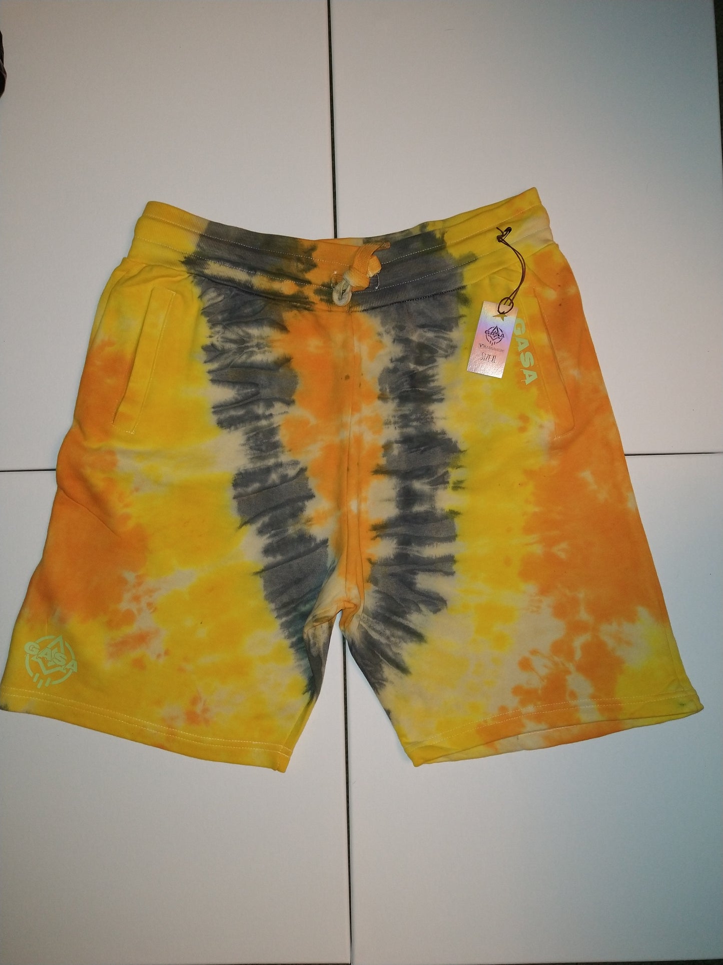 GASA tie-dye shorts orange/grey/wht