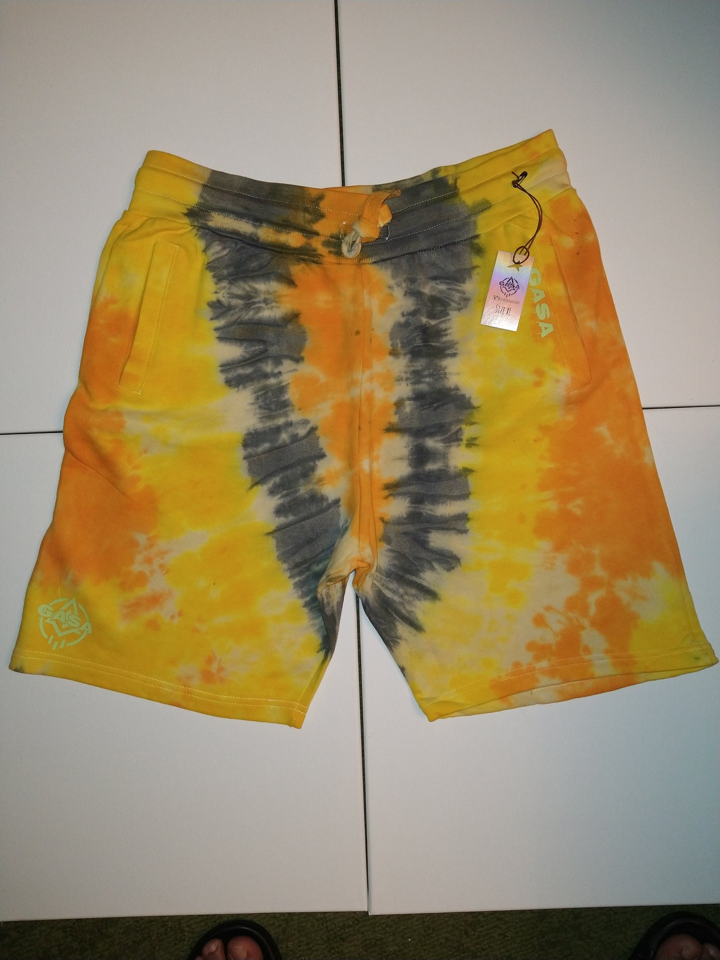GASA tie-dye shorts orange/grey/wht