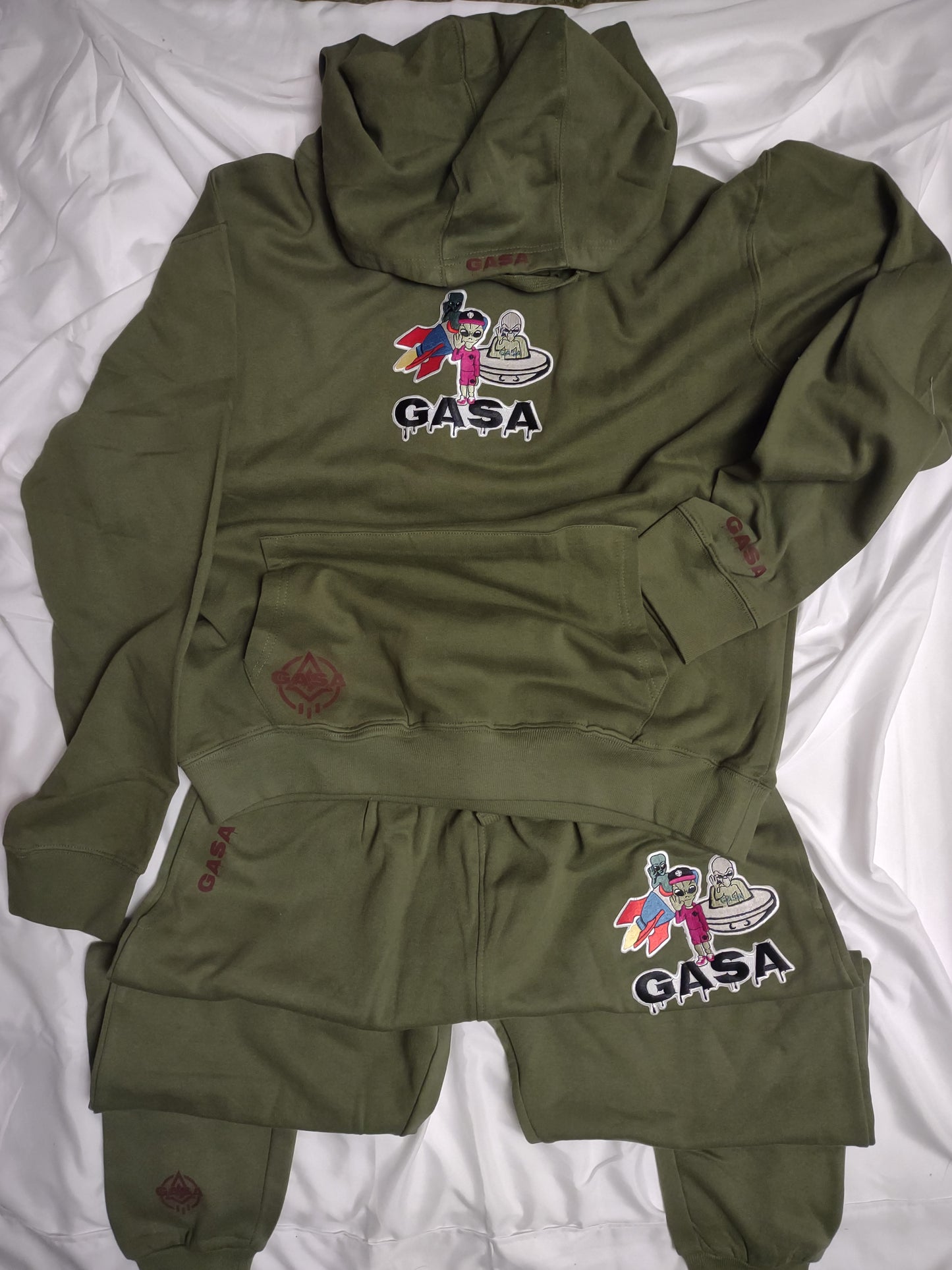 GASA family friendly Alien cotton unisex sweatsuit